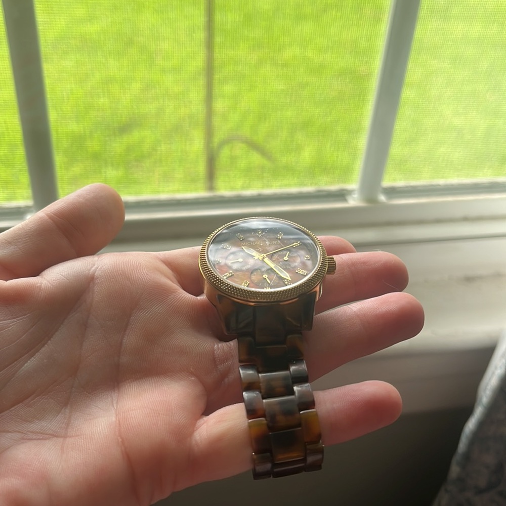 MK tortoise shell watch - Picture 2 of 4